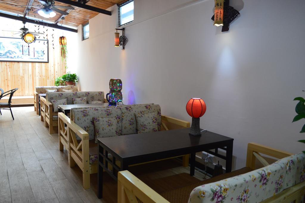 Buddy'S Hostel Guilin Bagian luar foto