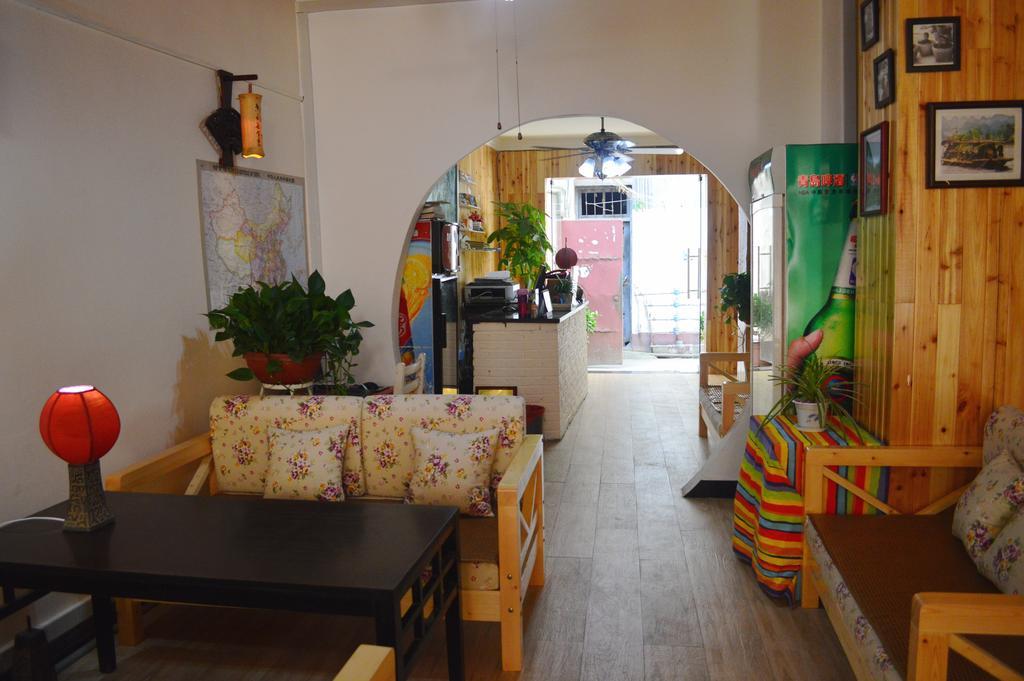 Buddy'S Hostel Guilin Bagian luar foto