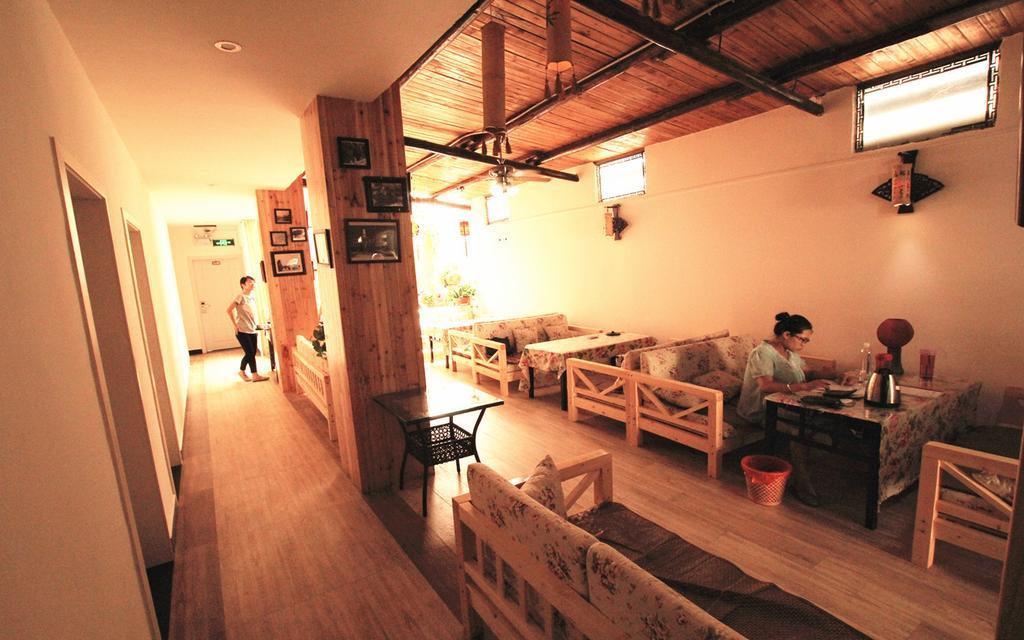 Buddy'S Hostel Guilin Bagian luar foto